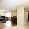 Foto: McKinnon Pointe #307 77/81