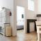 SC 02 by ROCKCHAIR Apartments l SUPERHOST Status l 4 Bedrooms Boxspringbeds 2 Bathrooms Balcony Elevator - Cozy Family & Business Flair welcomes you!