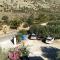 Tholos Rooms