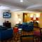 Holiday Inn Express Hotel & Suites Calhoun