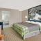 Super 8 by Wyndham Athens - أثينا