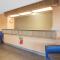 Super 8 by Wyndham LaGrande