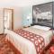 Super 8 by Wyndham Shipshewana
