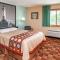 Super 8 by Wyndham Shipshewana