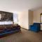 Super 8 by Wyndham Charlotte University - Charlotte