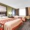 Super 8 by Wyndham LaGrande - لا غراند