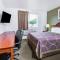 Super 8 by Wyndham Pittsburgh/Monroeville - مونروفيل