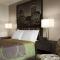 Super 8 by Wyndham Portland Airport - بورتلاند