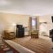 Super 8 by Wyndham Mattoon - Mattoon