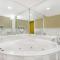 Super 8 by Wyndham Bentonville