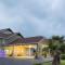 Super 8 by Wyndham Fortuna - Fortuna