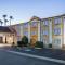 Super 8 by Wyndham Harlingen TX - Harlingen