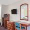 Super 8 by Wyndham Bakersfield/Central
