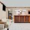 Super 8 by Wyndham West Memphis