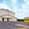 Super 8 by Wyndham Columbus Airport - Columbus