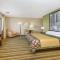 Super 8 by Wyndham Montrose