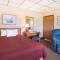 Super 8 by Wyndham Abilene KS - Abilene