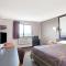 Super 8 by Wyndham Nashville/ Dntn/ Opryland Area