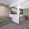Super 8 by Wyndham Bernalillo
