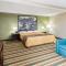 Super 8 by Wyndham Bloomington Normal