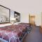 Super 8 by Wyndham Centerville