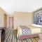 Super 8 by Wyndham Mt Pleasant