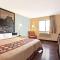 Super 8 by Wyndham Baltimore/Essex Area
