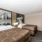 Super 8 by Wyndham Hays KS