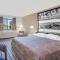Super 8 by Wyndham Knoxville