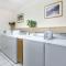 Super 8 by Wyndham Chamberlain SD - Chamberlain