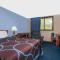 Super 8 by Wyndham Mankato