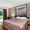 Super 8 by Wyndham Platteville