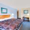 Super 8 by Wyndham Newburgh/West Point Stewart Intl Airport
