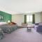 Super 8 by Wyndham Hudson