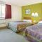 Super 8 by Wyndham Richmond/Broad Street