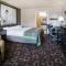 Super 8 by Wyndham Oklahoma Airport Fairgrounds West