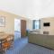 Super 8 by Wyndham Sallisaw