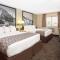 Super 8 by Wyndham Lewistown
