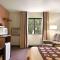 Super 8 by Wyndham Salem