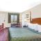 Days Inn by Wyndham Kingman East