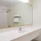 Super 8 by Wyndham Hull Street Midlothian Richmond Area
