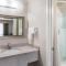 Super 8 by Wyndham Bangor
