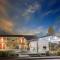 Super 8 by Wyndham Alturas