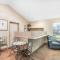 Super 8 by Wyndham Madison