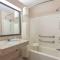 Super 8 by Wyndham Carrollton