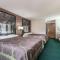 Super 8 by Wyndham Carrollton