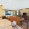 Super 8 by Wyndham New Hampton