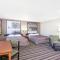 Super 8 by Wyndham Richlands/Claypool Hill Area