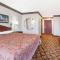 Super 8 by Wyndham Evansville North