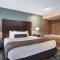 Days Inn & Suites by Wyndham Wausau - Wausau